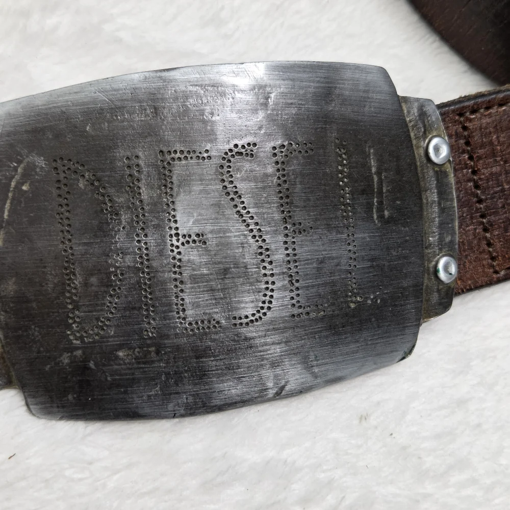 Diesel Vintage Dark Brown Belt with Distressed Silver Buckle Size‎ 36